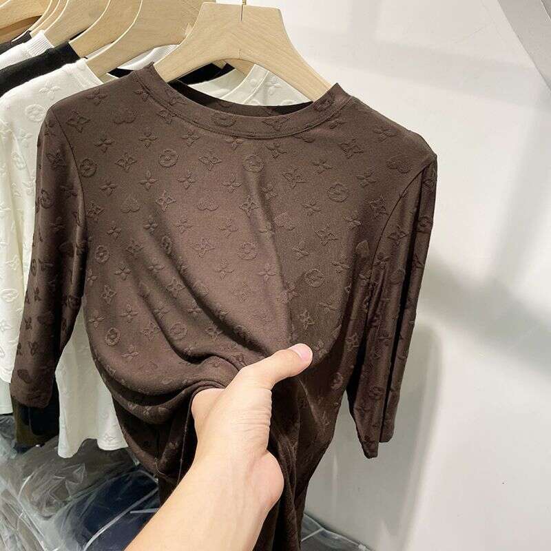 European-Style Women's Five-Sleeve T-Shirt, Summer Thin Style, 2026 New Early Spring Half-Sleeve Base Shirt, Mid-Sleeve Inner Top