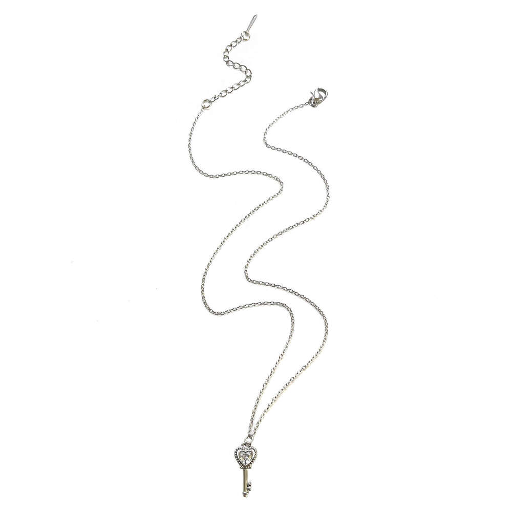 Minimalist Heart-shaped Key Pendant With Rhinestones Women's Necklace Fashion Collarbone Chain