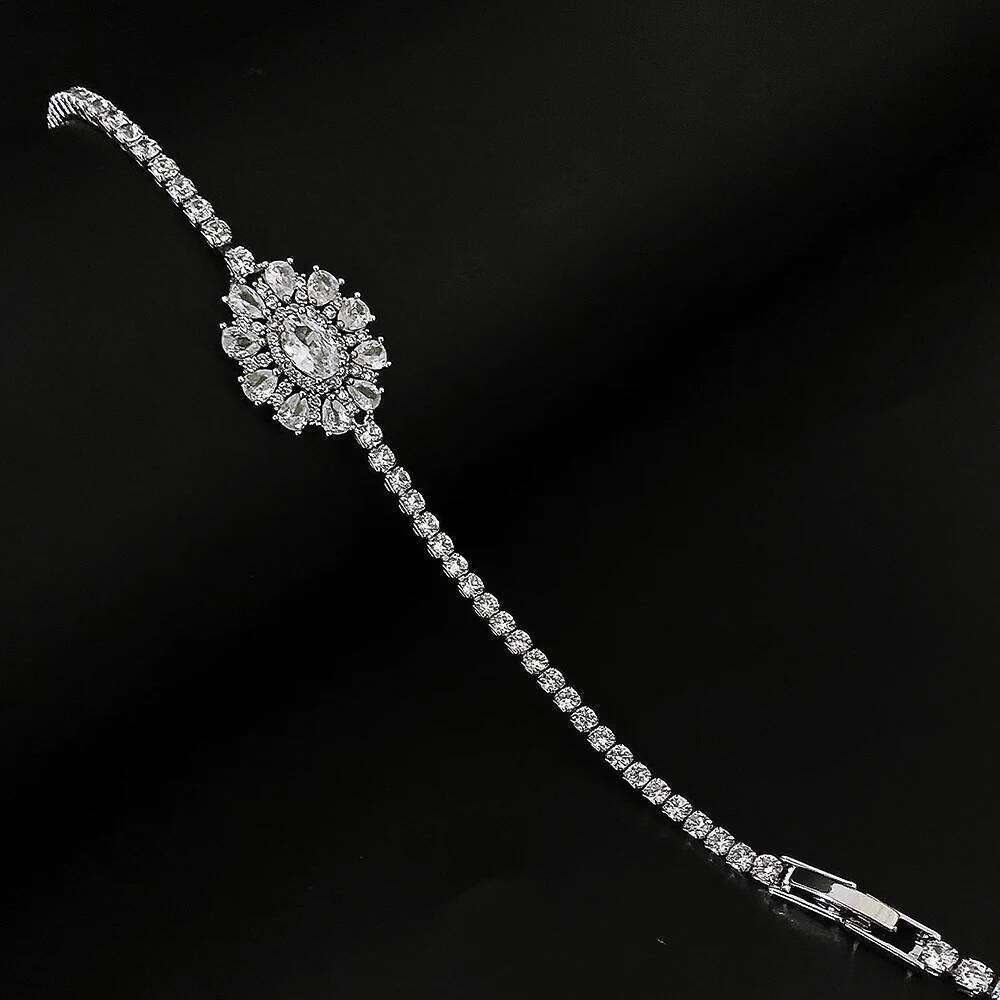 2024 new fashion princess bracelet bangle for women anniversary gift jewelry wholesale s8245 Z260225