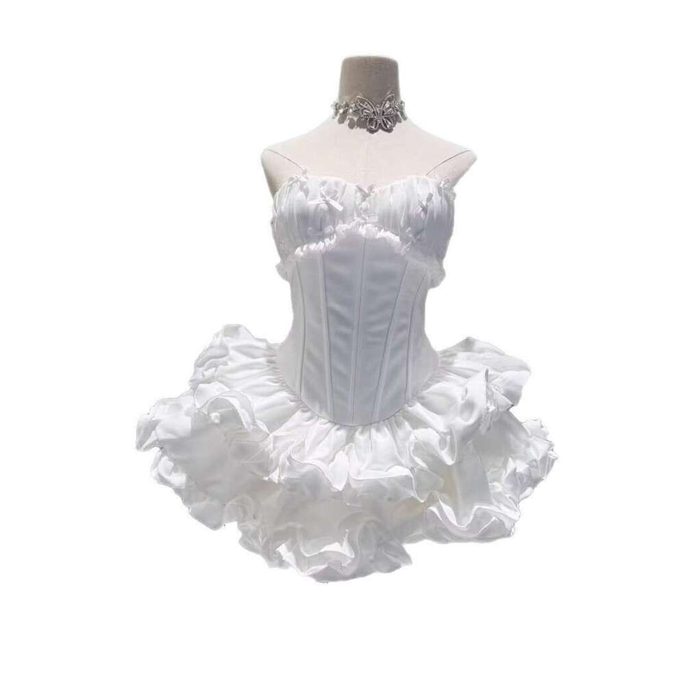 2026 designer fashion brand celebrity sweet and spicy style sexy strapless pleated fluffy mini skirt for women