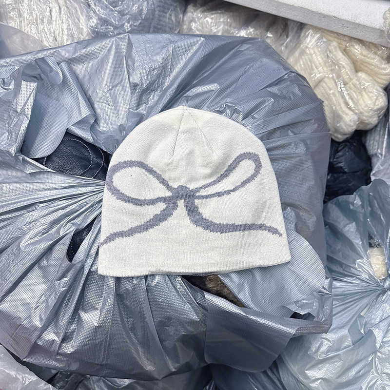 2024 New Korean Autumn/Winter Korean Style Ins Bowknot Print Knit Hat for Women Cute and Warm Cold Weather Hat S260225