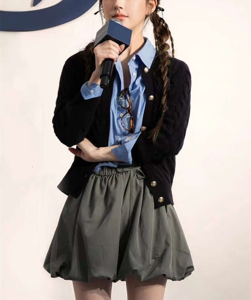 2026 Autumn/Winter Celebrity Versatile College Style Bear Knitted Cardigan Women's Blue Bottom Shirt