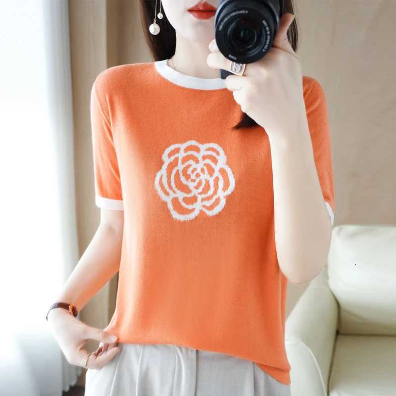 Women's Camellia Pattern Cashmere Knit Top, Round Neck Short Sleeve Spring Summer TeeT260226