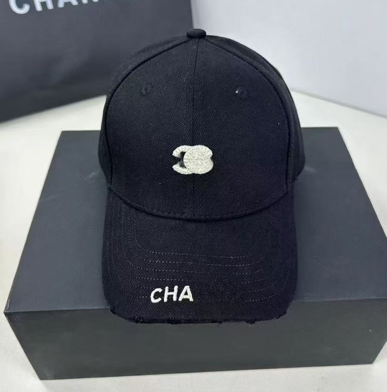 Designer Women hat Caps Luxury hat Baseball cap classic High Quality Outdoor Travel Adjustment sports mens Cap Fashion Fedora Letters Stripes womens Casquette AA9