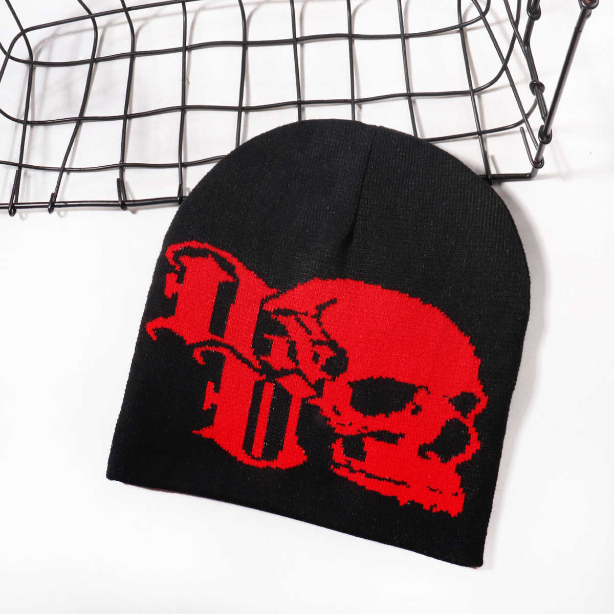 Outdoor street style gothic hip-hop warm fashion trendy skull jacquard knit hat S260225