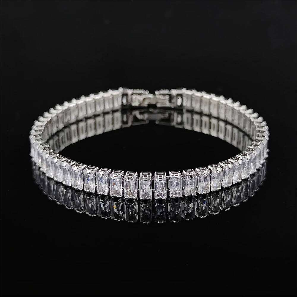 2024 New Luxury Princess Cut 17cm Silver Color on Hand Bracelet Bangle for Women Anniversary Gift Jewelry Wholesale S5776 Z260225