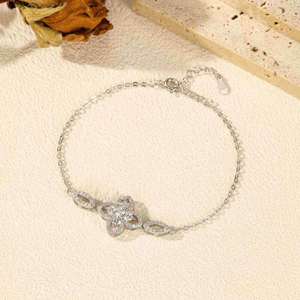 MODIAN 925 Sterling Silver Exquisite High-end Four Leaf Clover Flower Clear CZ Charm Bracelet For Women Fine Jewelry Accessories Z260225