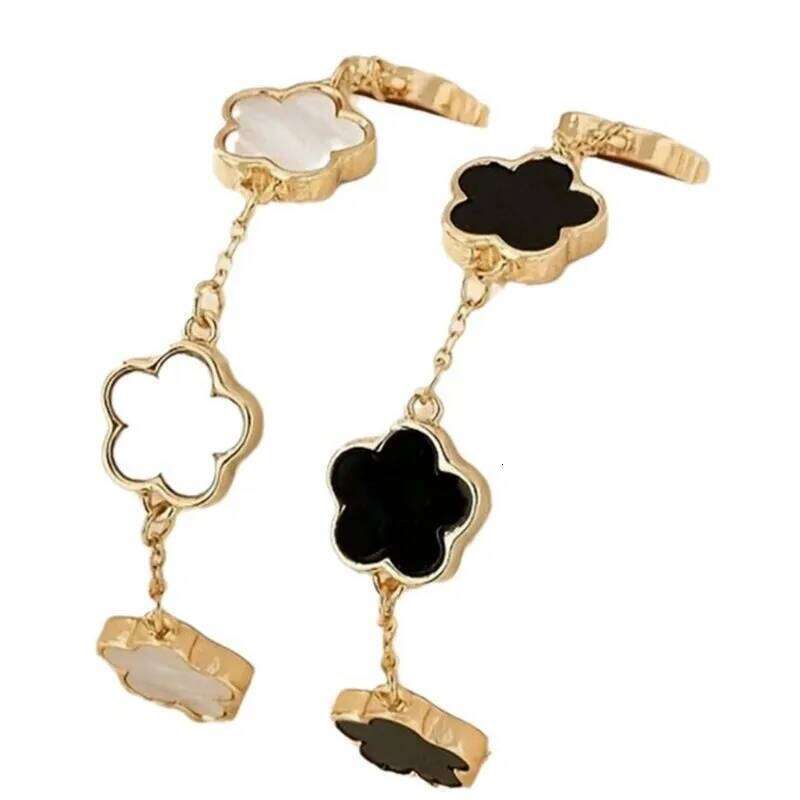 Black White Five Leaf Clover Women Flower Bracelet Party Birthday Gift Z260225