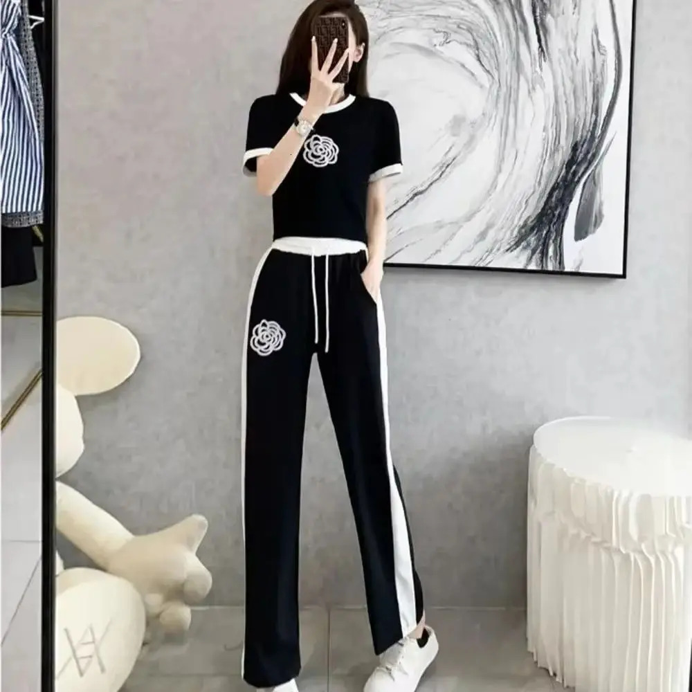 Womens Short Sleeved Sports suit Small Fragrant Style T-shirt Crop Tops And Pants 2 Two Piece Set Summer Clothing For Women 260226