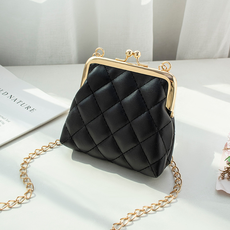 trendy fashion quilted chain crossbody bag niche design shoulder clip bag popular mini handbag230516