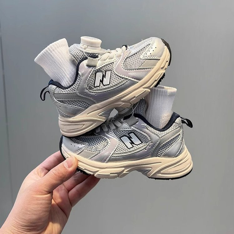 hot free shipping designer shoes for kids running shoes beige sliver Fashionable and versatile outdoor sneakers sports shoes