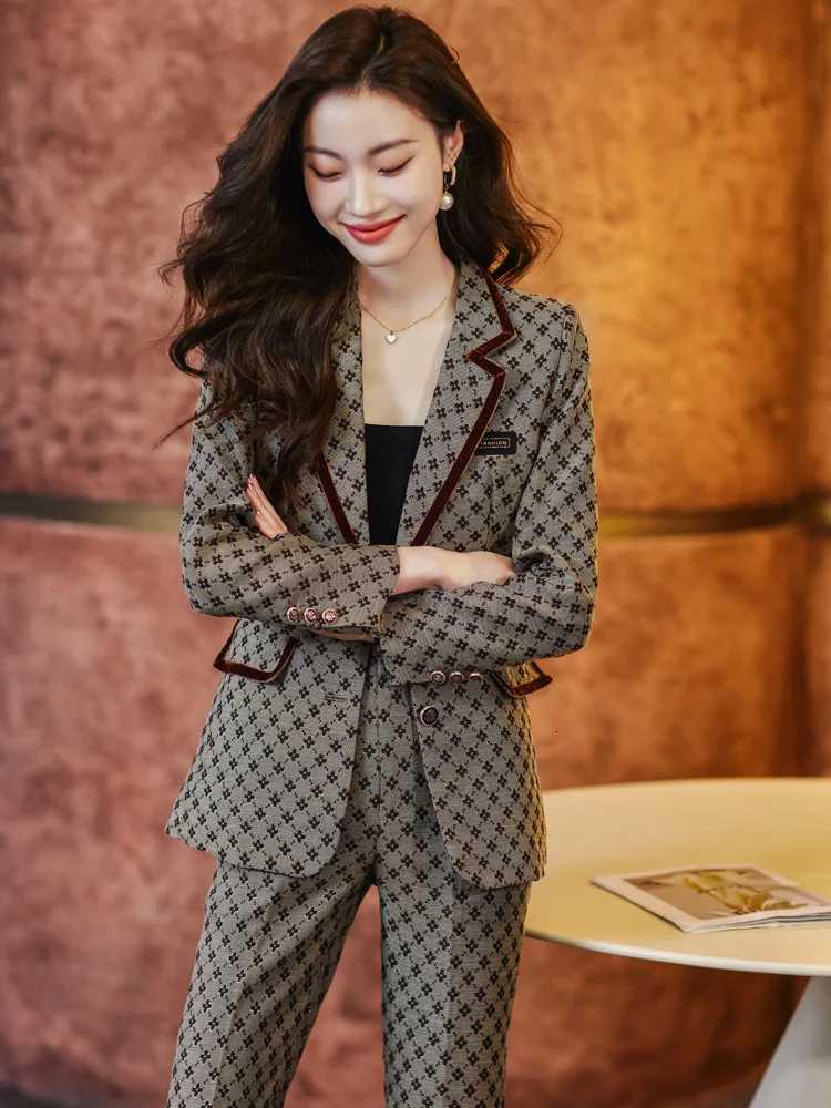 2026 Women's 2 Piece Set, Tailored Blazer & Shorts, Classic Summer Business OutfitT260226