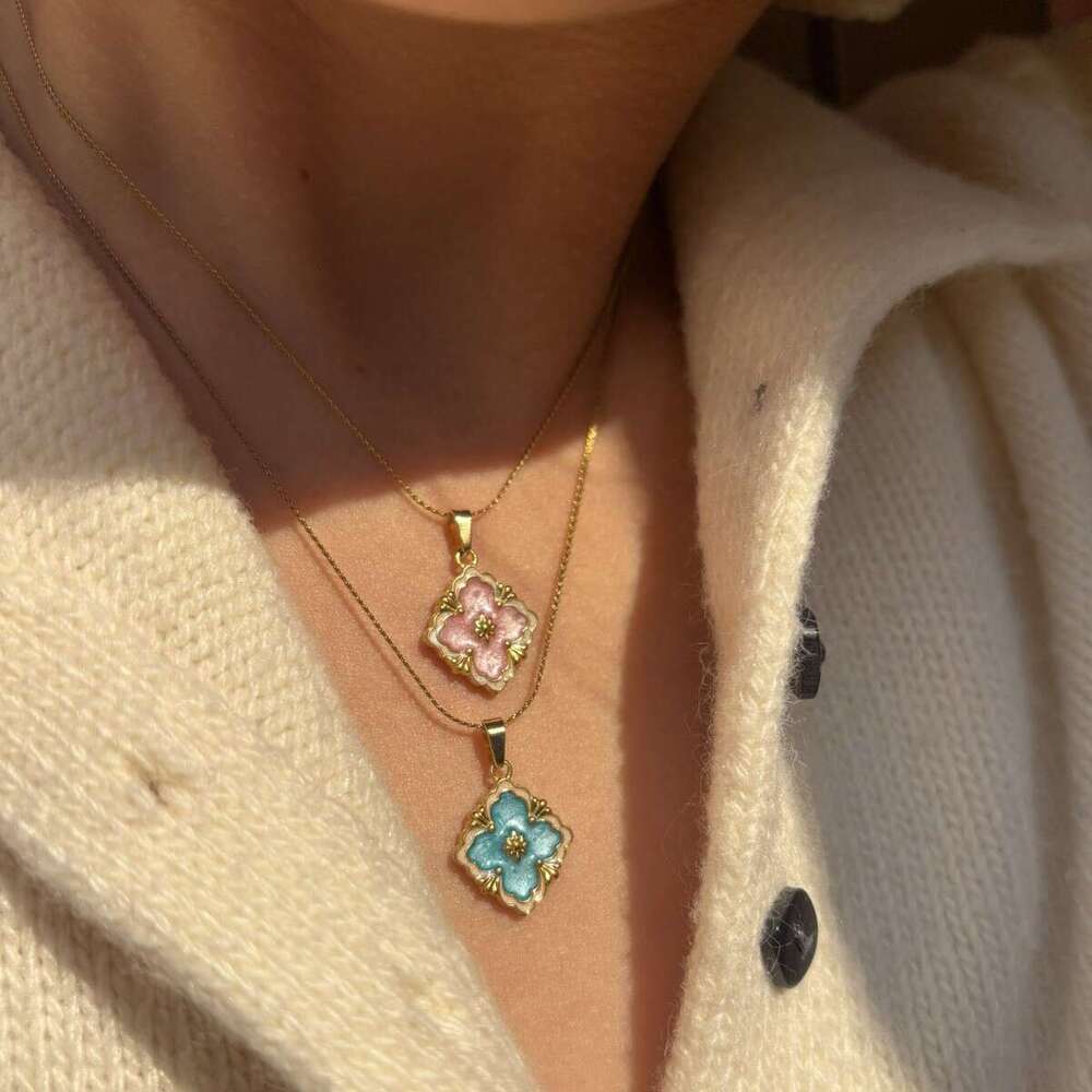 Four-leaf Enamel Women's Four-leaf Necklace Light Luxury Collarbone Chain