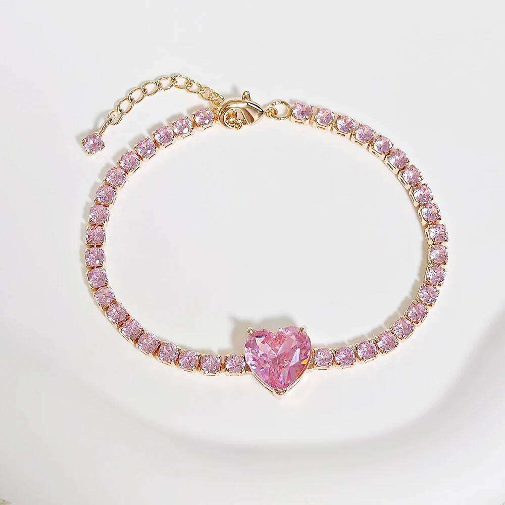 Exquisite and Elegant Pink Heart-shaped Sparkling Bracelet with High Aesthetic Value Holiday Gift for Anniversaries S8481 Z260225