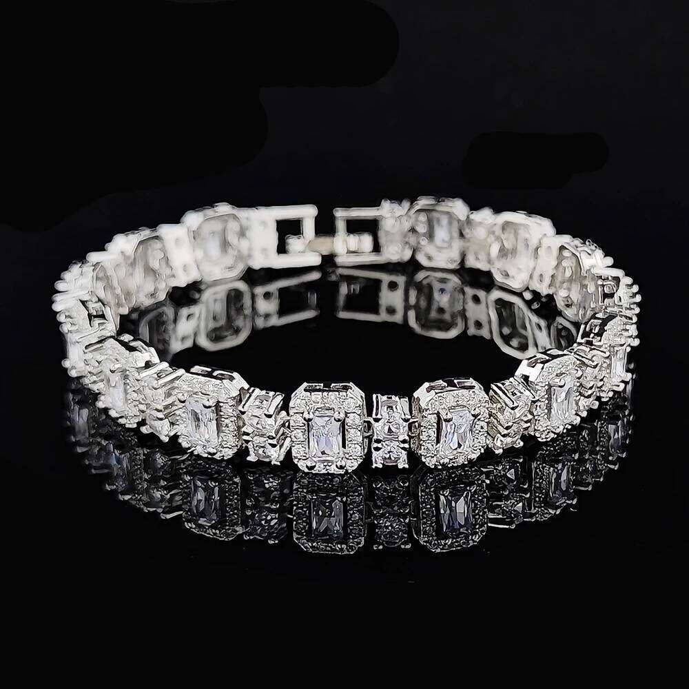 New Fashion Rectangle Silver Color on Hand Bracelet Bangle for Women Valentine's Day gift Jewelry Wholesale S8070 Z260225
