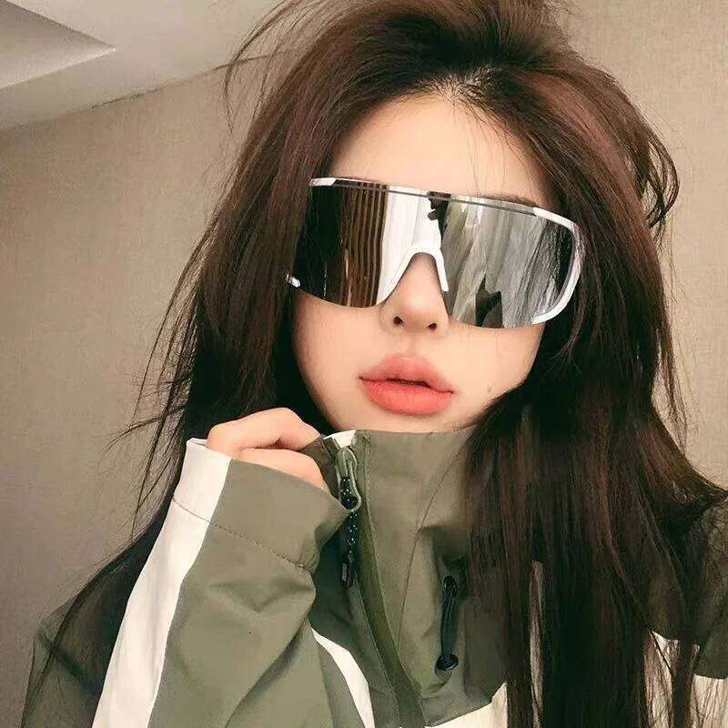 1pc Retro Oversized Frame Outdoor Hiking Skiing Windproof Goggles Sun Protection Cycling Equipment Z260225