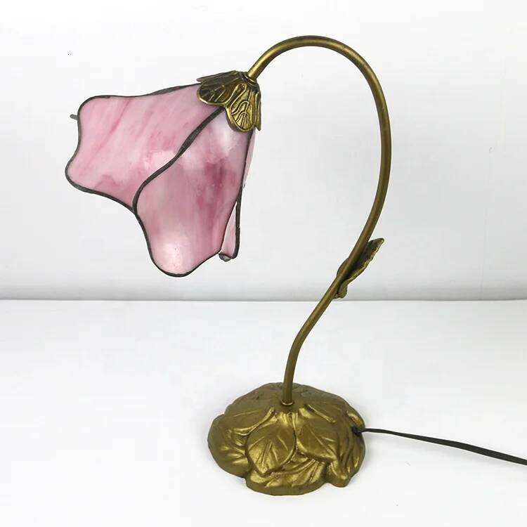 Antique Tiffany Style Table Lamps Stained Glass Handmade Desk Lamp Pink Petal Lampshade Custom Made Lights H260225