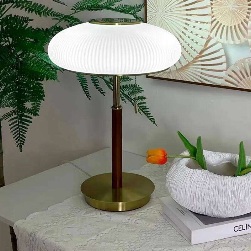Retro Desk Lamp LED White Glass Table Light Nordic Lighting Fixture Bedroom Living Room Bedside Study Homestay Luxury Decor H260225