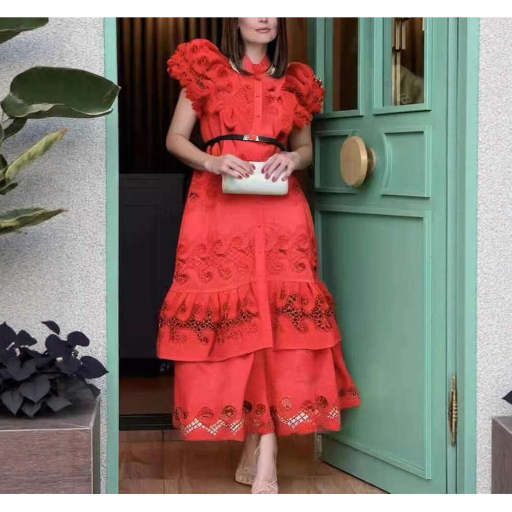 2026 new European and American niche goddess style design with flowing sleeves and hollowed out large hem long skirt