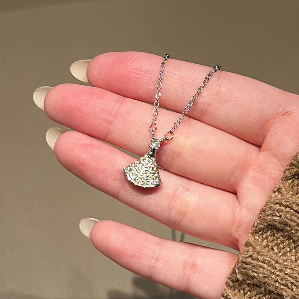 Full-diamond Mini Skirt Fan-shaped Necklace Light Luxury High-end Choker Collarbone Chain For Women