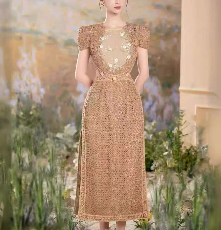 Vietnamese niche design embroidered beaded hand-woven lace trim new Chinese style high-slit cheongsam long dress