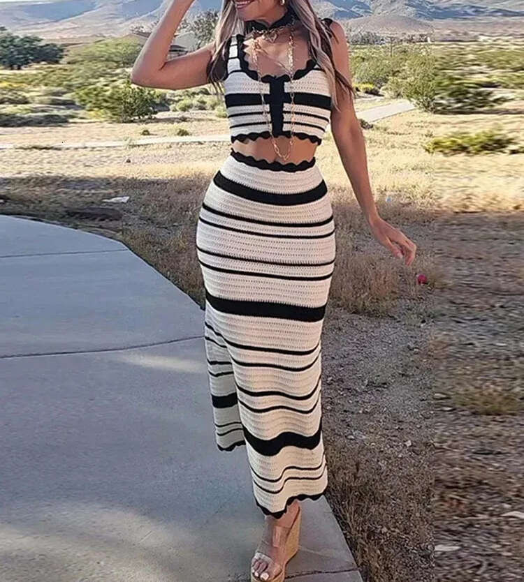 2026 Spring/Summer Sexy Elegant Knitted Striped Beach Women's High Waist Bareback Strap Skirt 2-piece Set