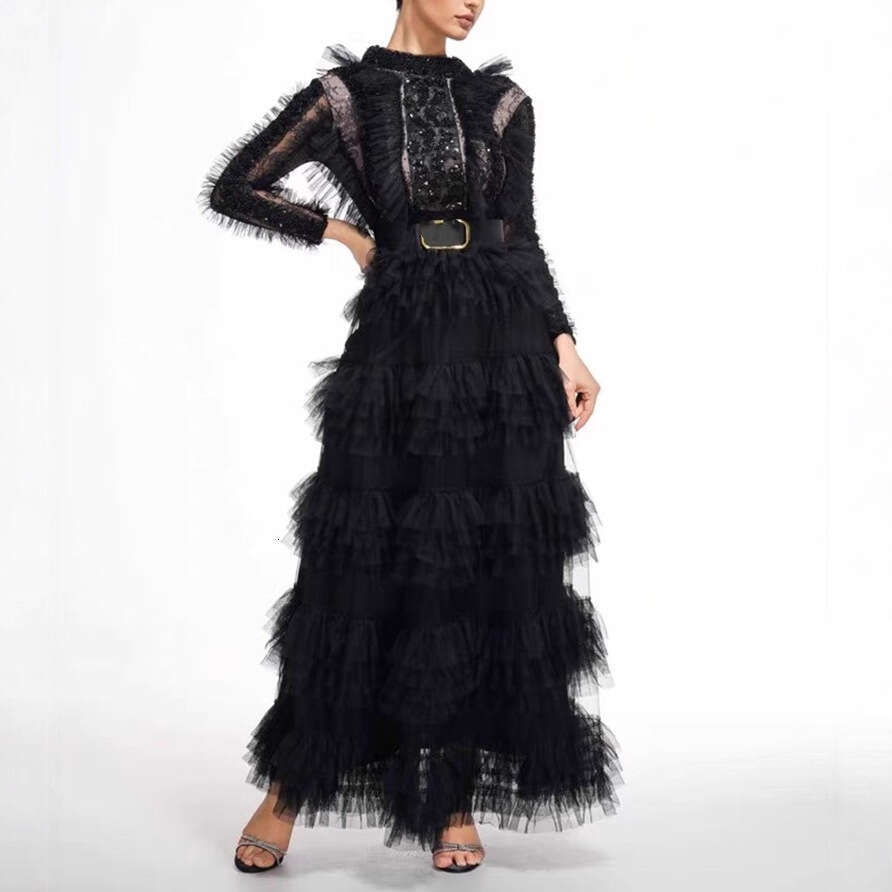 2026 early autumn European and American fashion show exquisite sequin embroidery loose mesh lace cake dress for women