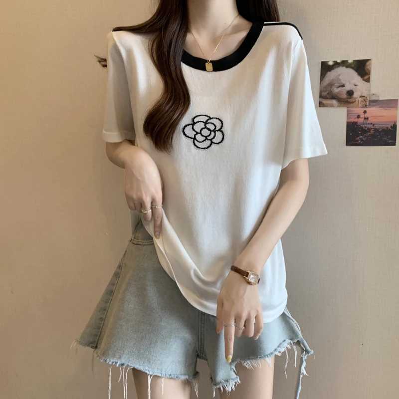 2025 Summer Women's Knit Top, Hollow Out Flower Short Sleeve Sweater TeeT260226