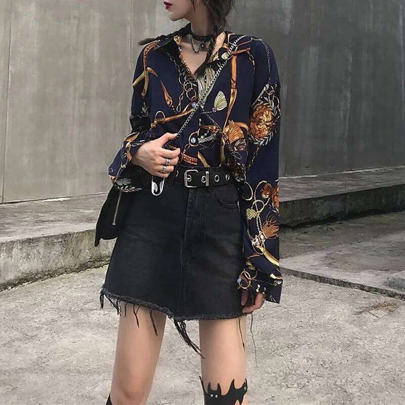 New Spring And Summer Loose Fitting Casual Fashion Trend Lapel Print Vintage Hong Kong Style Versatile Mid Length Shirt