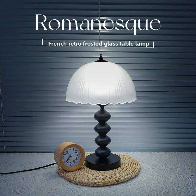 French Retro Bedroom Medieval Glass Homestay Chinese Study Small Desk American Light Luxury Bedside Lamp H260225