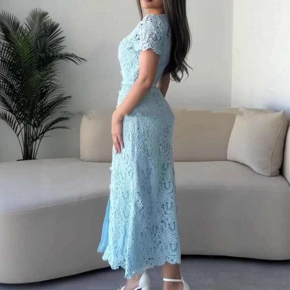 2026 Designer Fashion Brand Lightweight Luxury Women's Elegant Square Collar Lace Waist Slimming Long Skirt