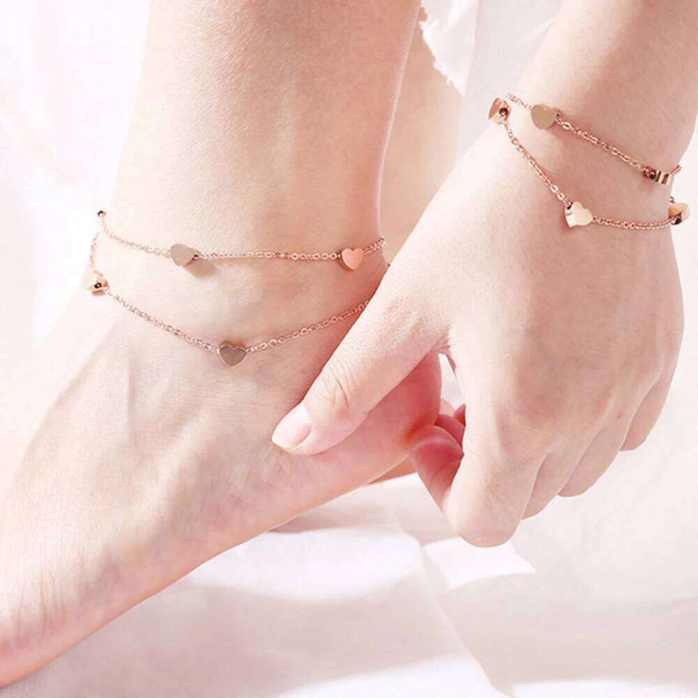 Fashionable, individual trendy heart-shaped perforated stainless titanium steel bracelet and anklets Z260225