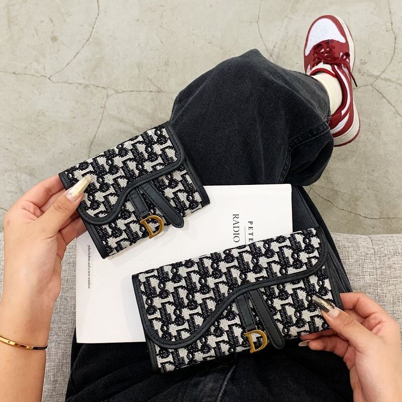 2026 Lujo Retro Handbags Simple And Practical Multi Slot Three Fold Women Wallet Passport Clip Card Bag Wallet Business Card Clip Versatile Bank Card Bag Document Bag