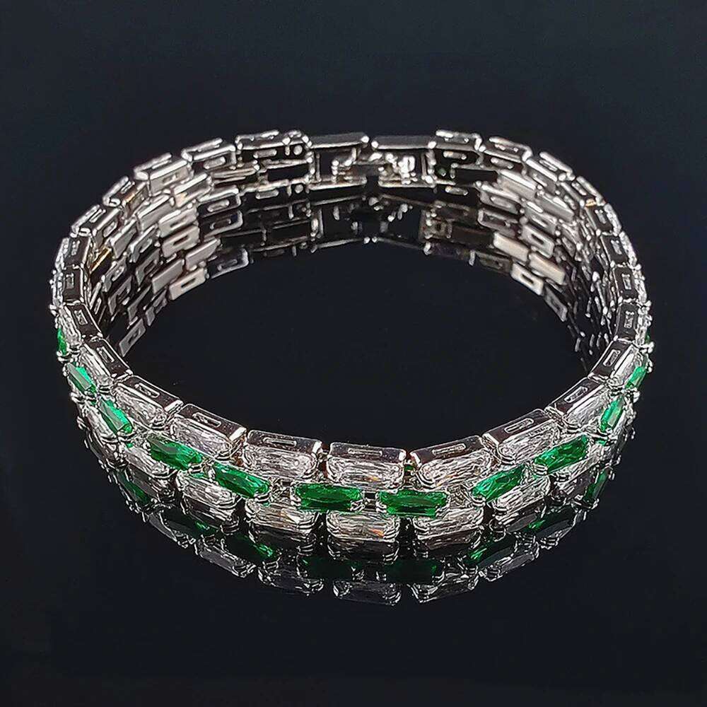 2023 New Arrival Unique Design Green Chain Bracelet Bangle for Women Christmas Gift Jewelry S8254 Z260225