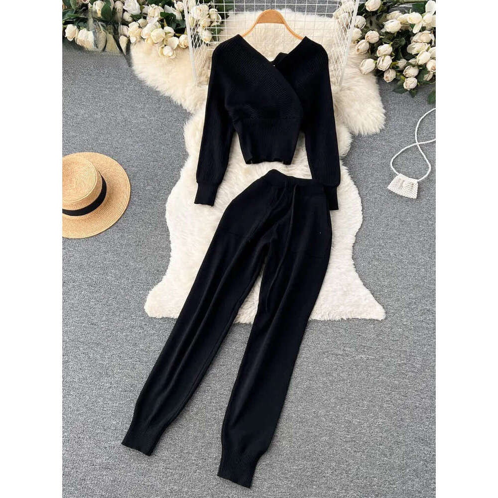 Women's designer winter casual knitted two-piece V-neck long sleeved sweater elastic pants set 2026