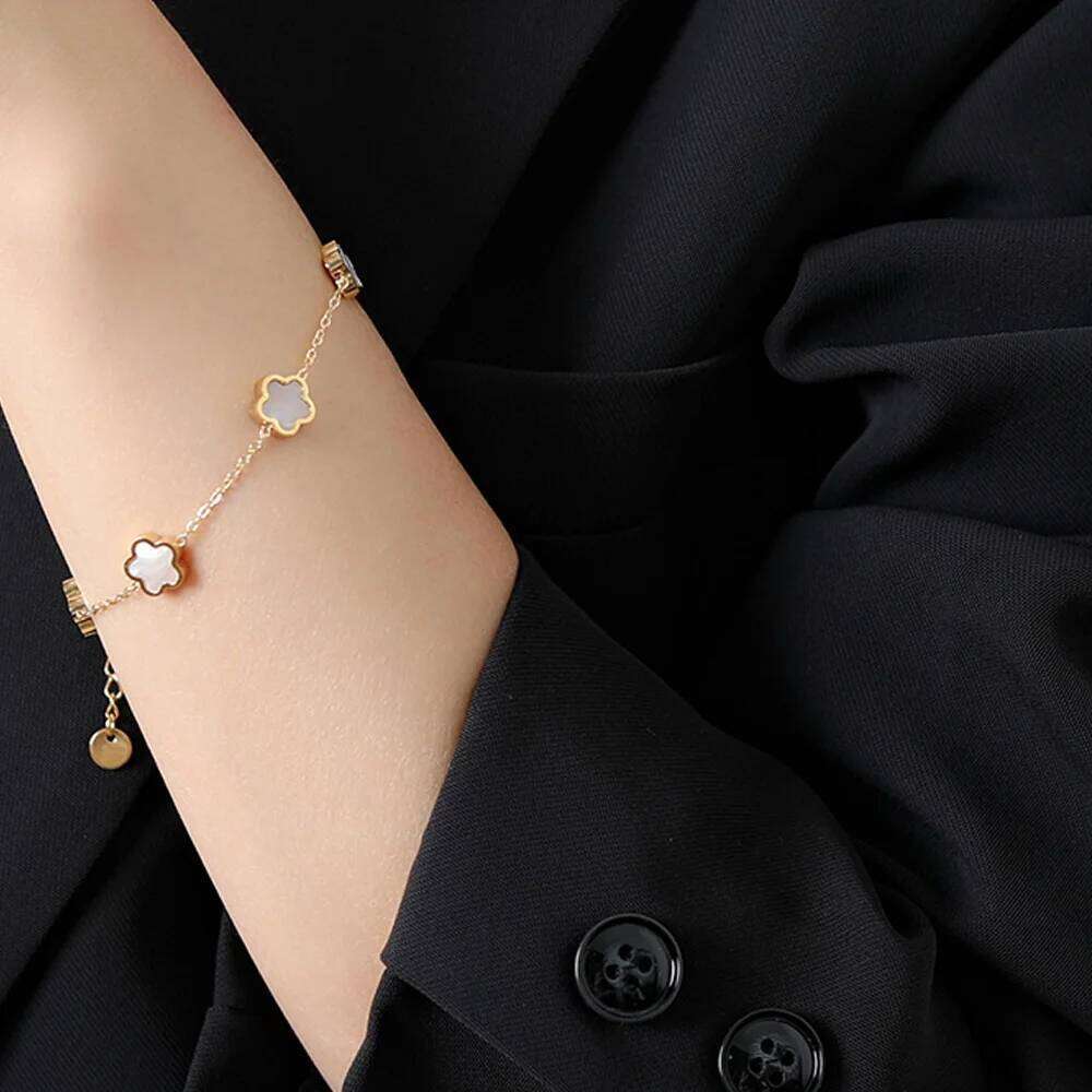 New Luxury Stainless Steel Clover Bracelet Five-Leaf Flower Bracelets lucky star Jewelry for Women Mother's Day Gifts Z260225