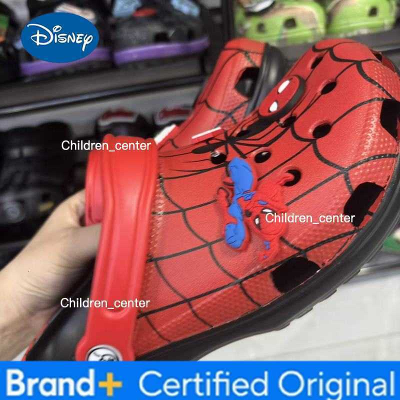 Marvel Summer New Adult Spiderman Hole Shoes Cute Breathable Indoor Outdoor Beach Cartoon Anti-Slip Sandals Slippers Gifts H260226
