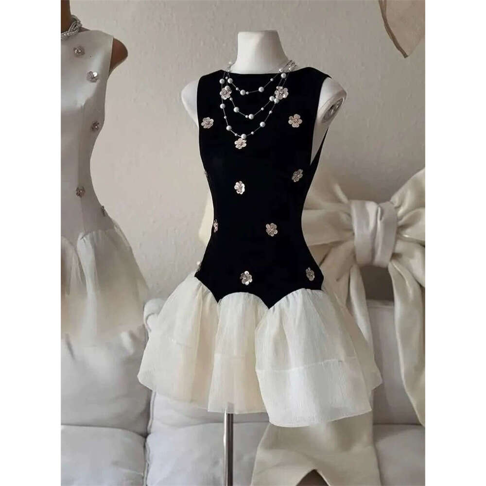 25 new Vietnamese niche design heavy beaded luxurious velvet patchwork color-blocking puffy dress