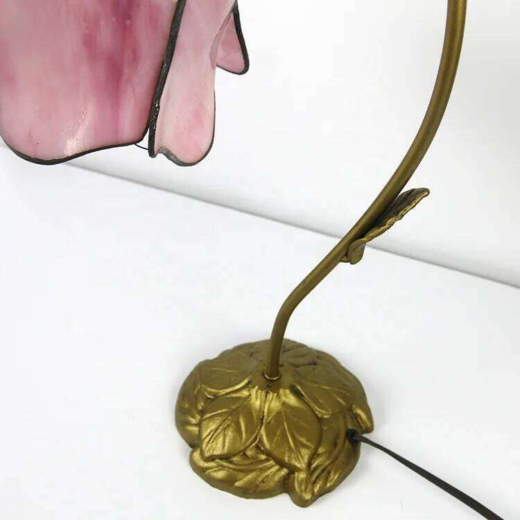 Antique Tiffany Style Table Lamps Stained Glass Handmade Desk Lamp Pink Petal Lampshade Custom Made Lights H260225