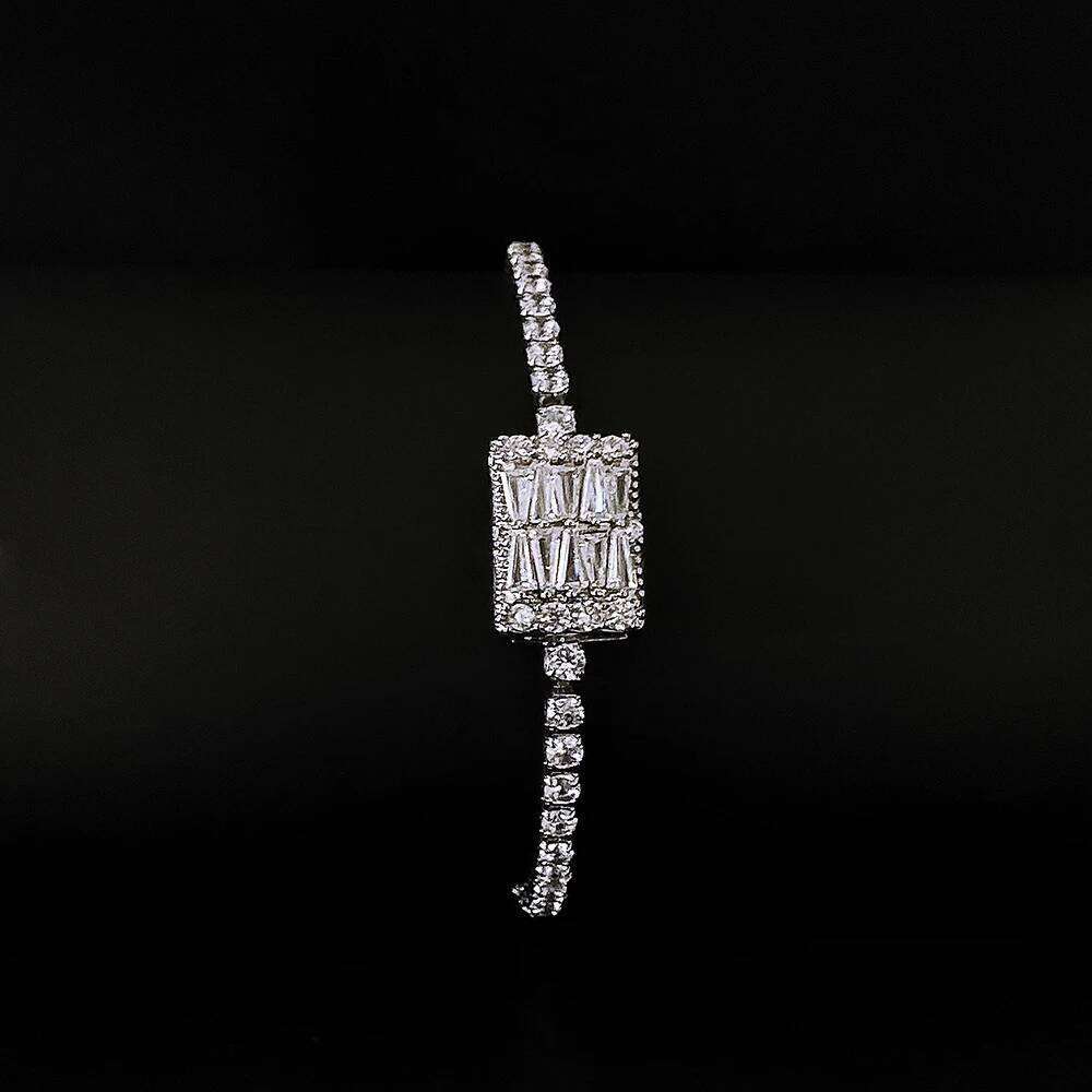 Moonso Fashion Princess Bracelet Bangle for Women Anniversary Gift Jewelry Wholesale Free Shipping Items S8246 Z260225