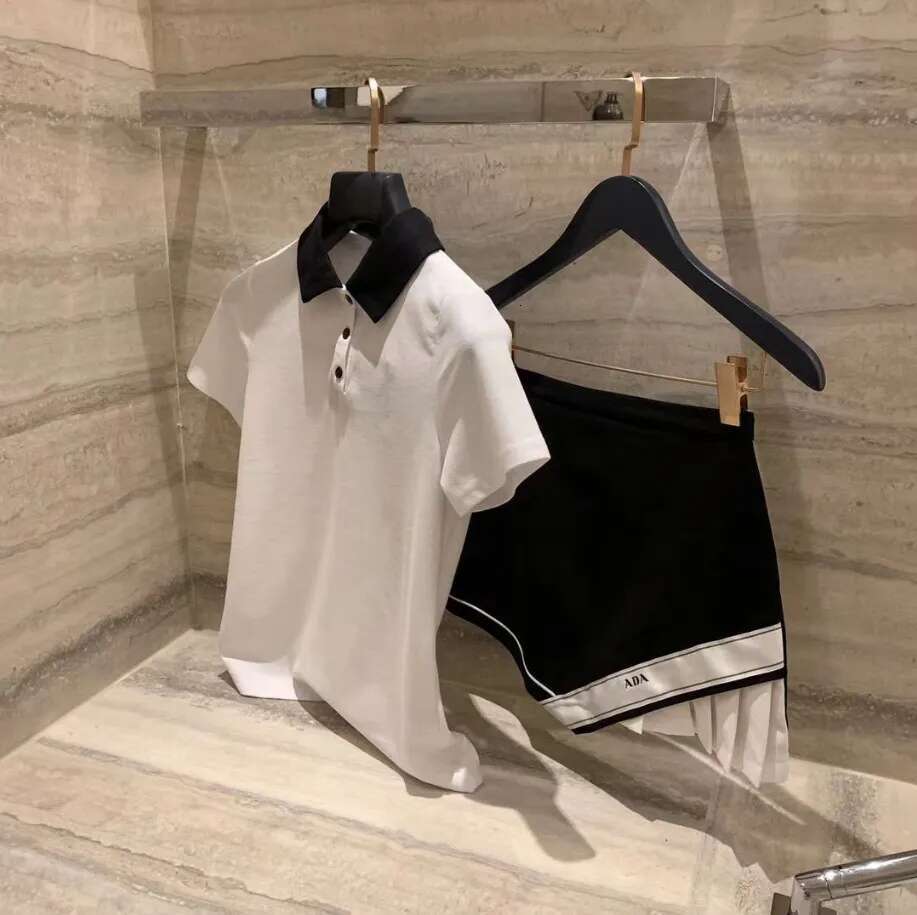 Women's long pants set summer casual set short sleeved hooded sweatshirt elastic shorts paired with sports set two-piece dress