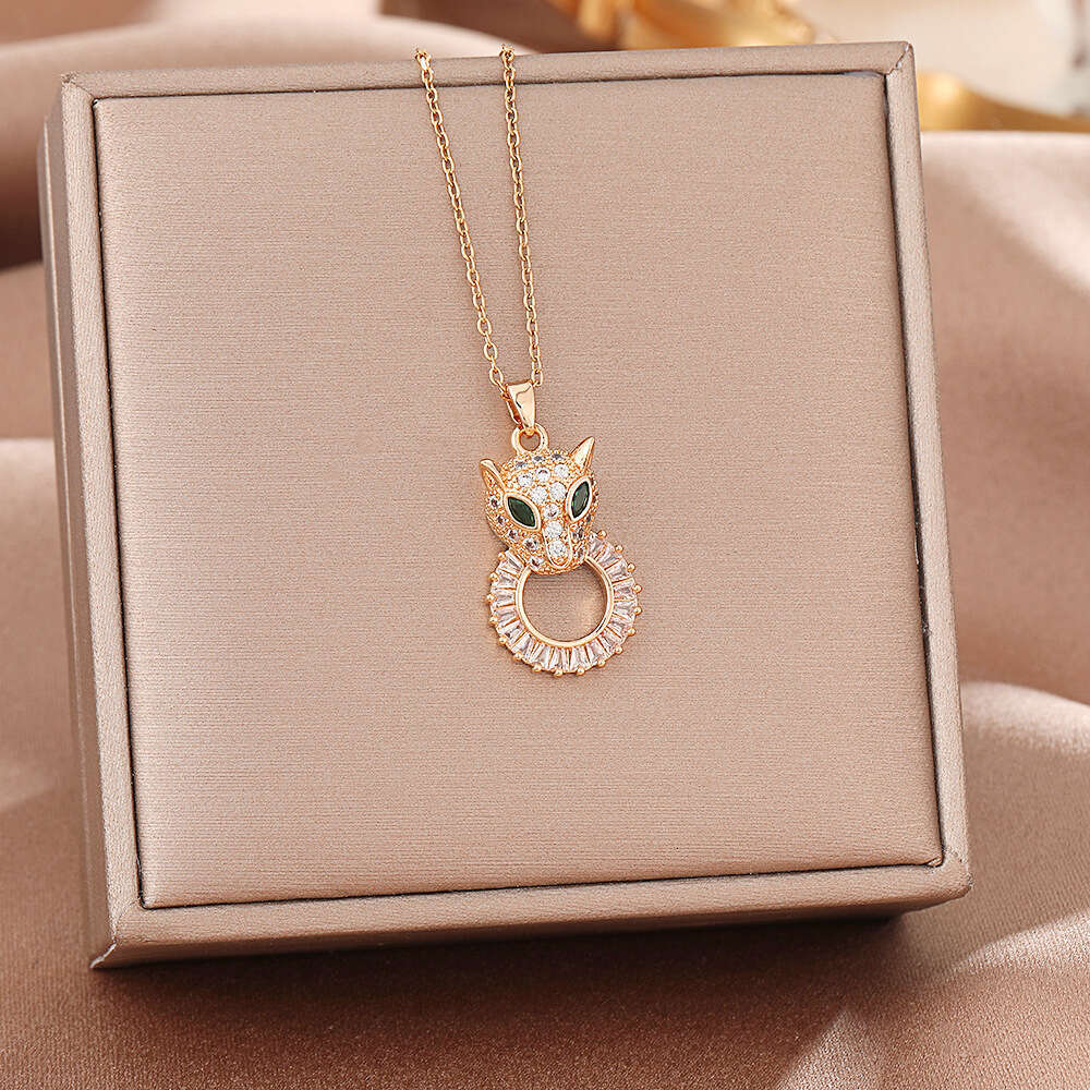Micro Inlaid Zircon Pendant Titanium Steel Necklace For Women Personalized Light Luxury Leopard Accessories Chain