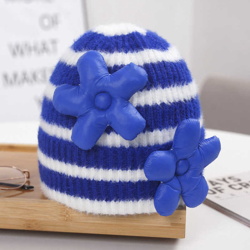 Womens Autumn and Winter Floral Striped Knit Hat Korean Style Trendy Versatile Warm Ear-Protecting Woolen Hat Internet Celebrity Headwrap Cold Weather