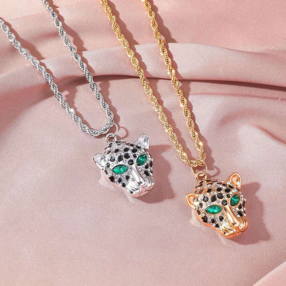 Shiny Cheetah Rhinestone Inlaid Pendant Punk Style Creative Leopard Head Necklace