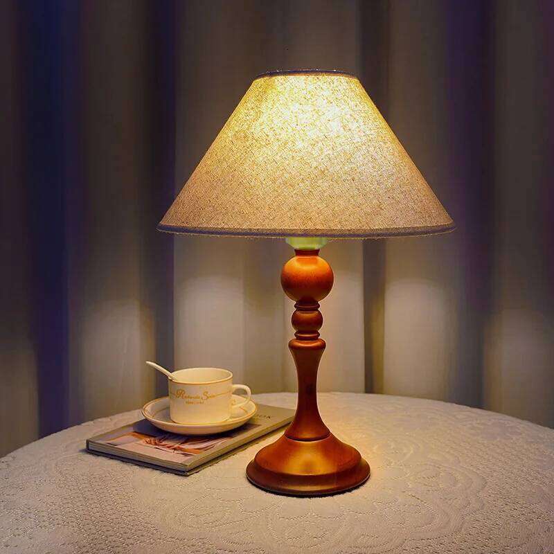 Retro Oak Bedroom Bedside Luxury High-end Nordic Table Lamp Decoration Solid Wood Atmosphere Night Light Room H260225