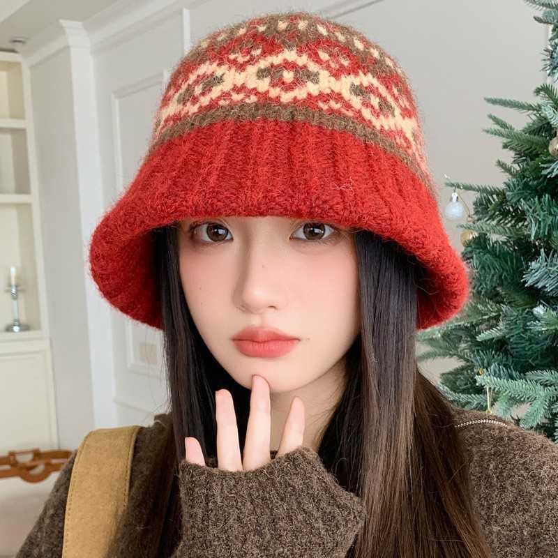 Winter Sweetness New Autumn-Winter Warm Fair Isle Knit Fisherman Hat for Women Sweet and Face-Slimming Woolen Hat S260225