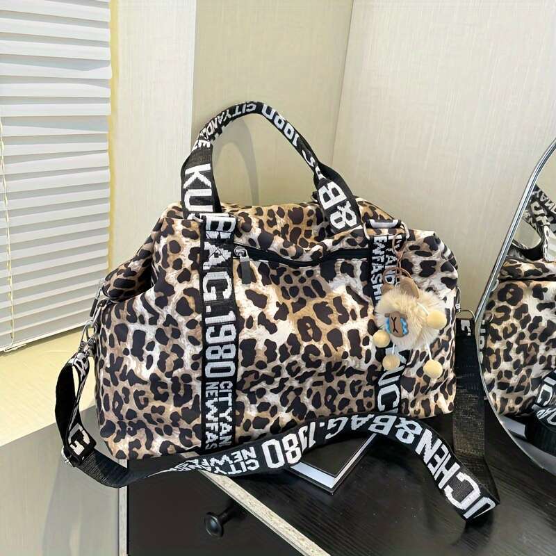 Leopard Lightweight Bag Chic Leopard Print Large Capacity Tote Lightweight Multi Functional Travel Gym Bag With Detachable Shoulder Strap Zip Closure