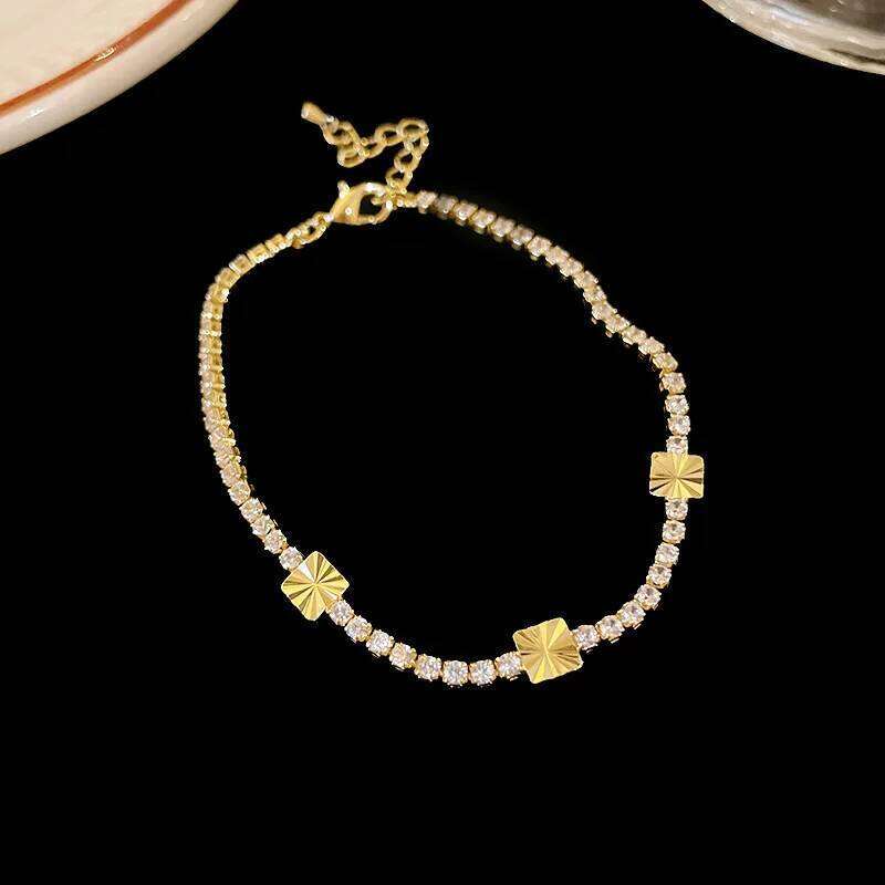 High-End Light Luxury Zircon Four-Petal Flower Bracelet for Women, Fashionable and Versatile Cross-Border Bracelet, Qixi Festival Jewelry, Yiwu Access