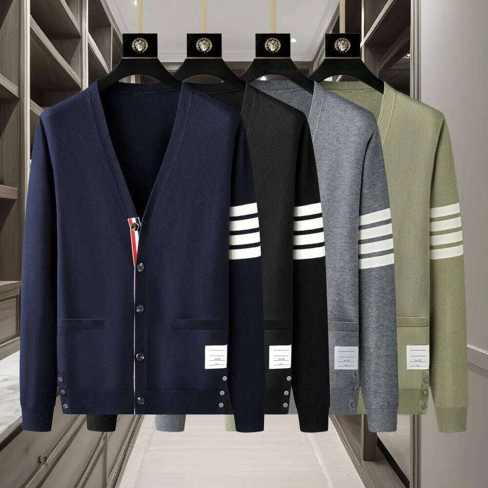 brand men's knitted sweater for autumn and winter striped design Korean version boutique cardigan casual jacket H260226