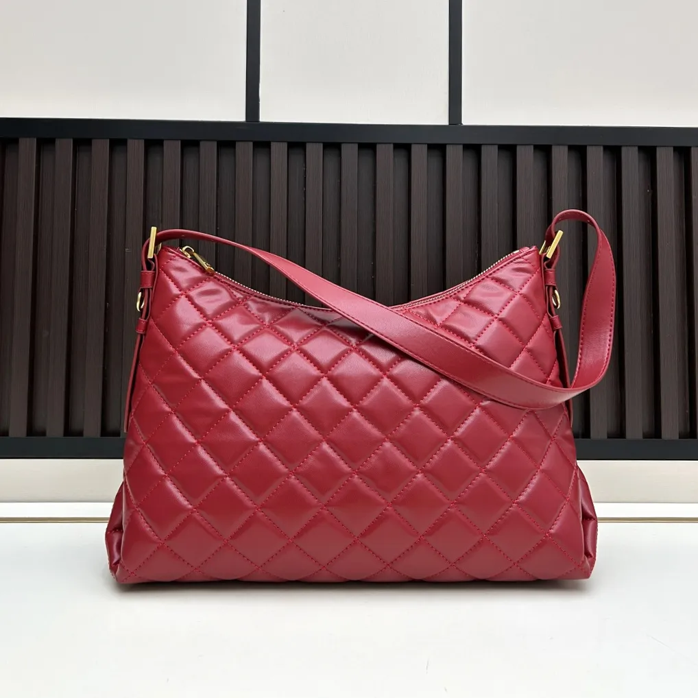 Designer Bag Large Shoulder Bag Hobo Bag Underarm Bag Handbag Women's Luxury Genuine Leather Bag Soft Quilted Crossbody Bag Designer Weekend Bag Travel Tote